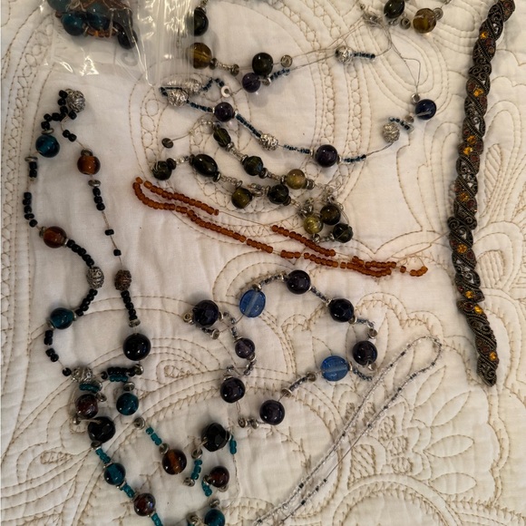 Craft Beads and Stretch Magic Cord for ten bracelets - Picture 9 of 10